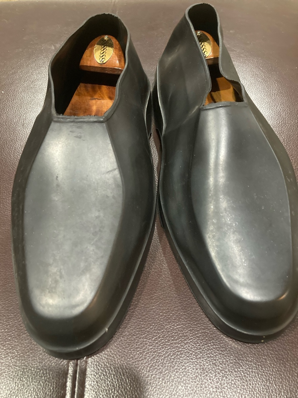 totes Men's Black Slip-On Rain galoshes